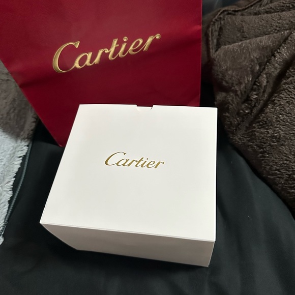 Box - Picture 2 of 2